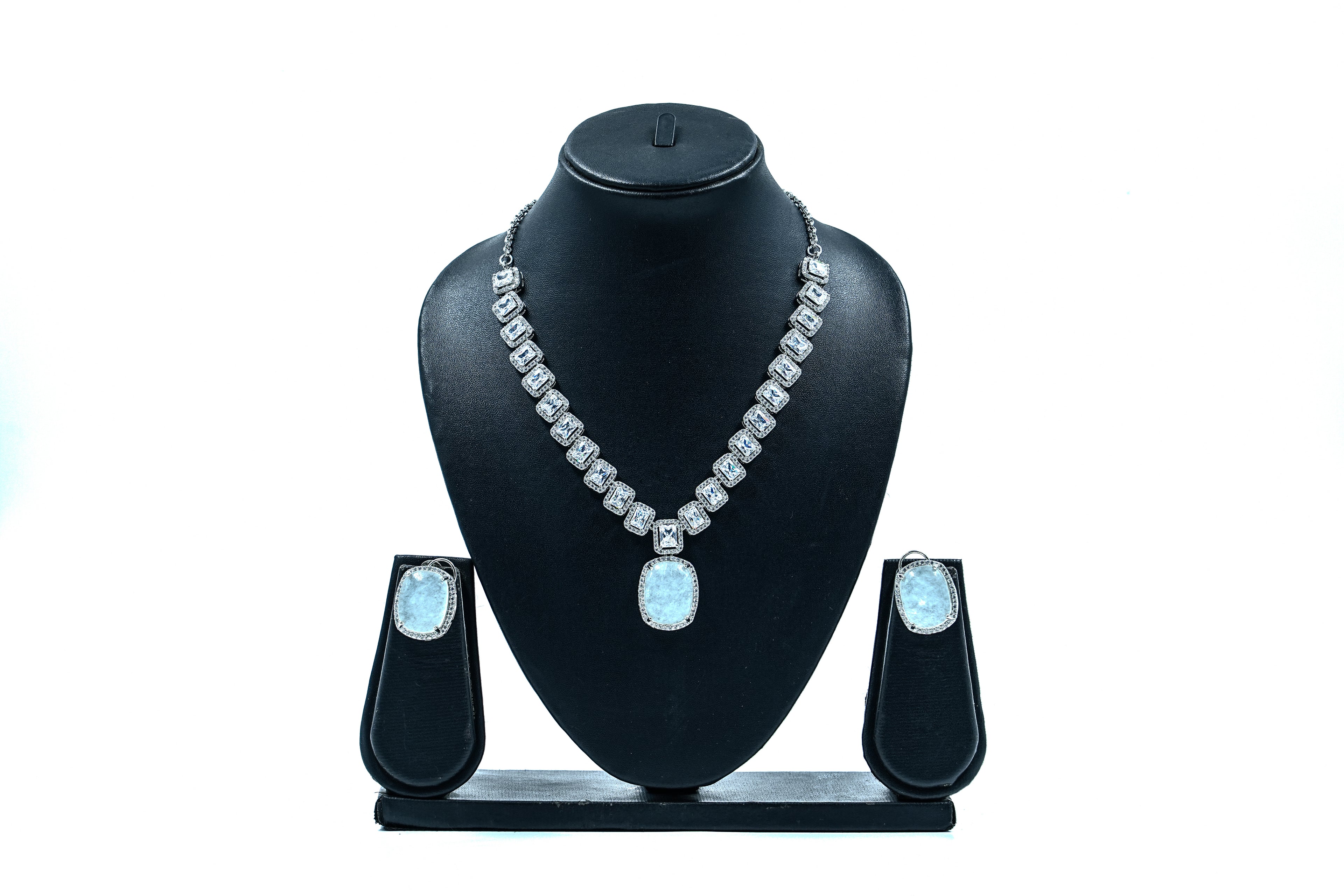 Sterling Silver Solitaire Blue Zircon Neckset