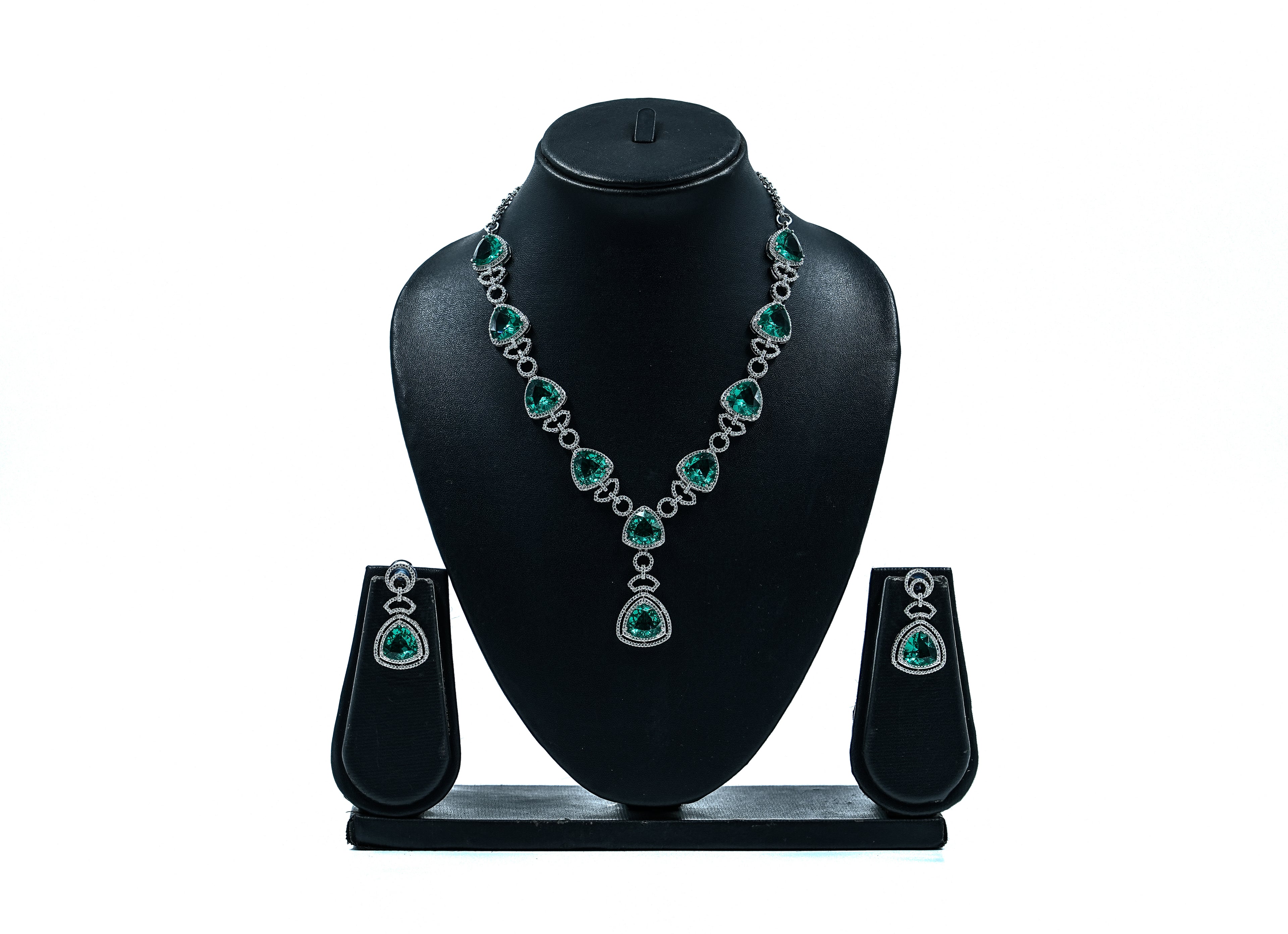 Sterling Silver Solitaire Emerald Zircon Neckset