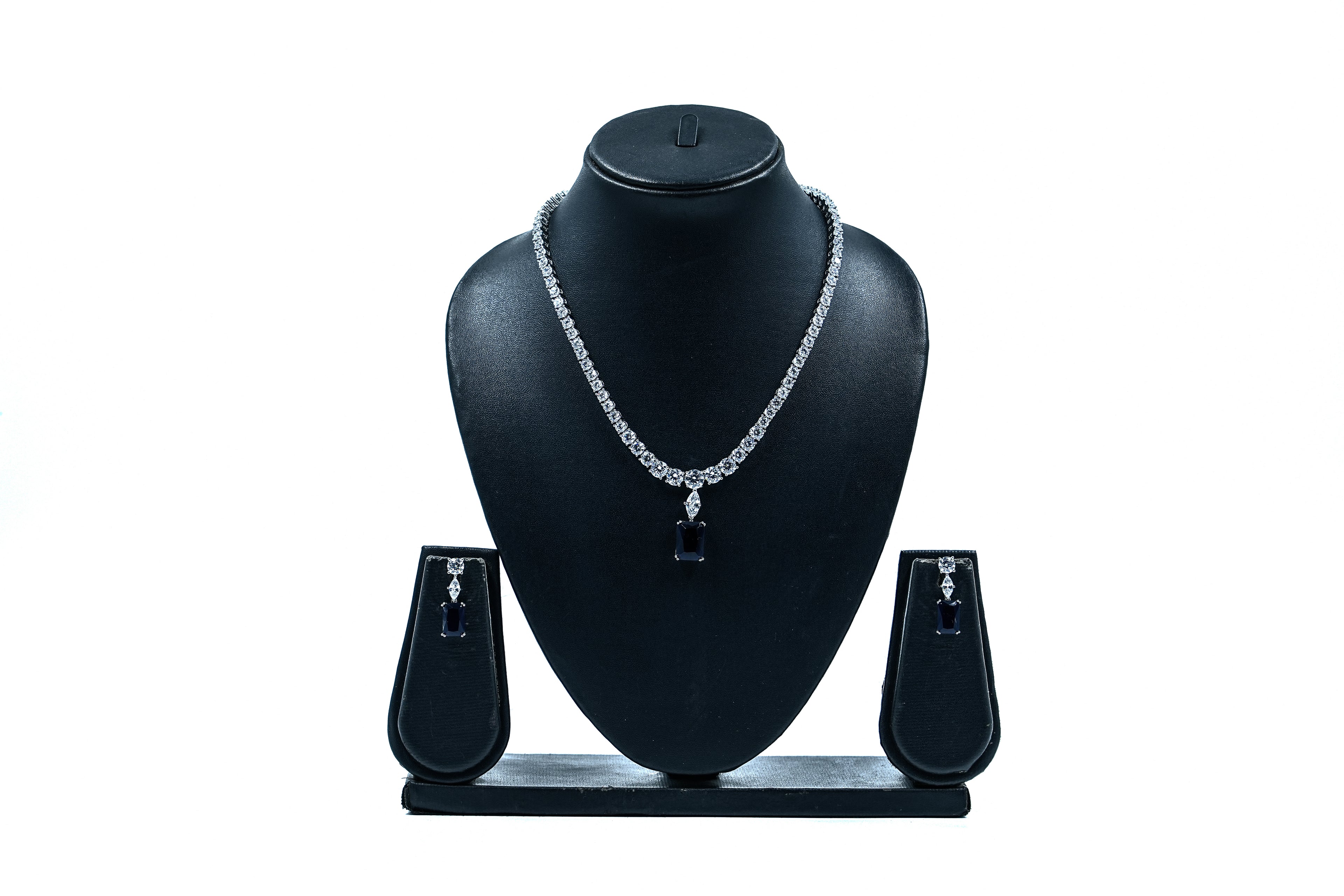 Sterling Silver Solitaire Emerald Zircon Neckset