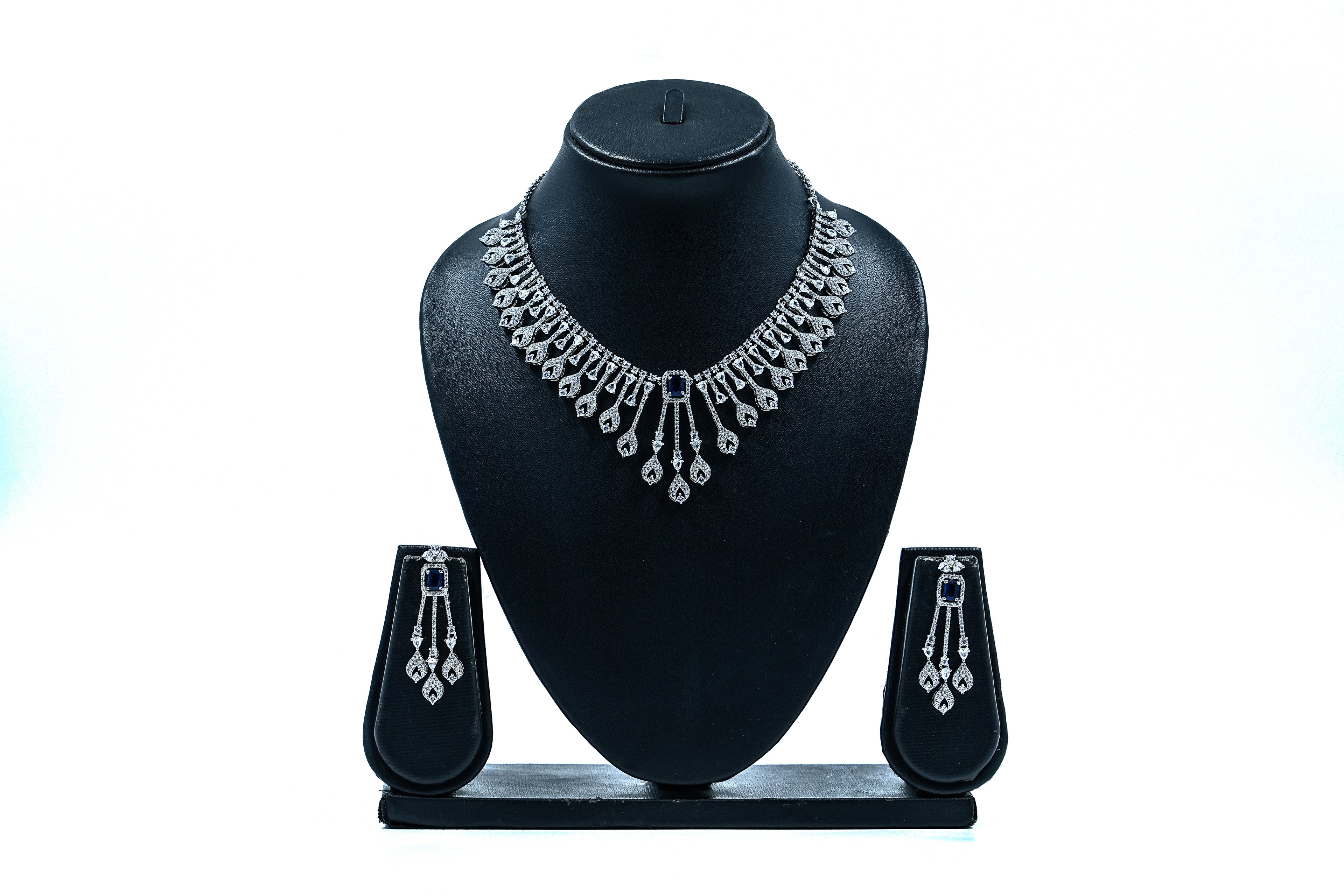 Sterling Silver Solitaire Emerald Zircon Neckset